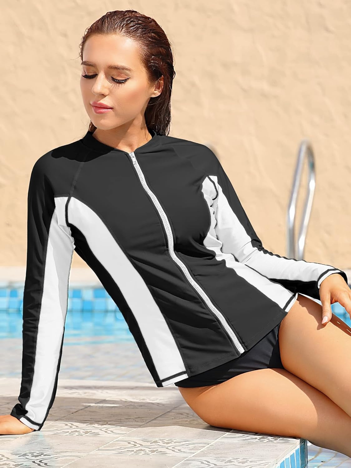 Black and White Color-Block Long Sleeve Swim Shirt UPF50+ Rash Guard