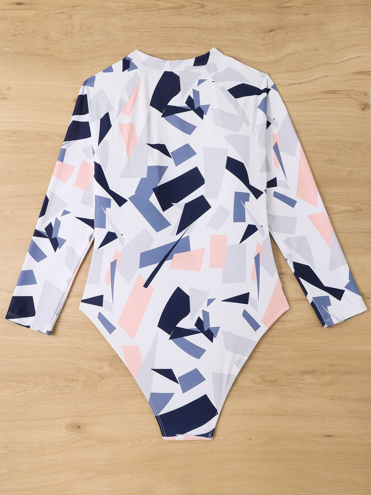 Plus Irregular Geometric White Print Long Sleeve Swimsuit UPF50+ Rash Guard